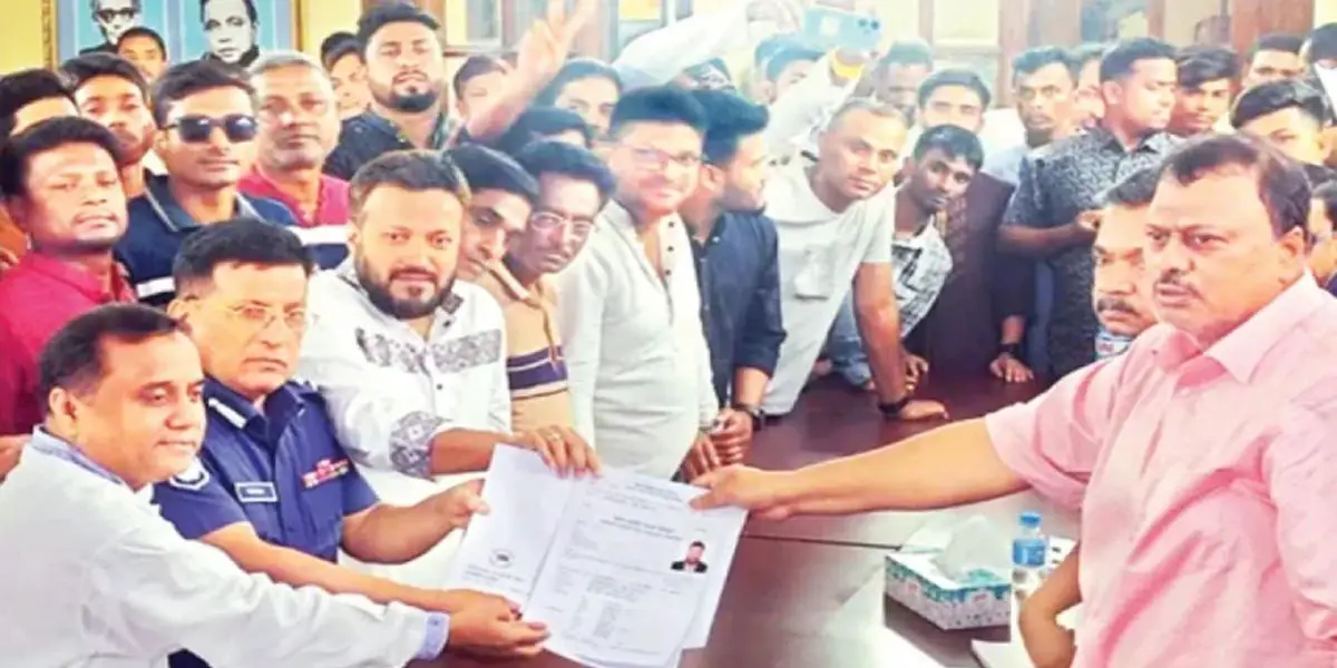 অতিরিক্ত ডিআইজি মনিরুজ্জামানের বিরুদ্ধে ব্যবস্থা নিতে ইসির নির্দেশ